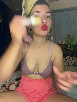 Luna33- online show from April 2026 11:21:01 PM