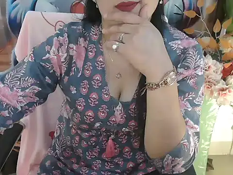Snapshot of _chitranshi chatting on May 2026 05:05:01 AM chitranshi online show from May 2026 05:05:01 AM