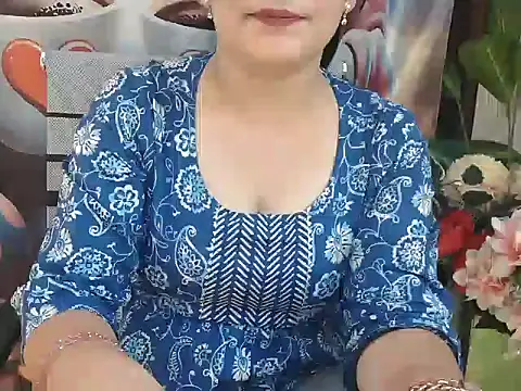 Snapshot of _chitranshi chatting on May 2026 06:44:02 AM chitranshi online show from May 2026 06:44:02 AM