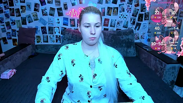 x Ulya1cutex online show from April 2026 04:47:02 PM