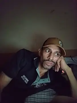 Snapshot of segnini21 chatting on June 2026 03:34:02 AM segnini21 online show from June 2026 03:34:02 AM