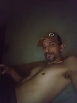 Snapshot of segnini21 chatting on June 2026 04:44:02 AM segnini21 online show from June 2026 04:44:02 AM