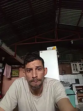 Snapshot of segnini21 chatting on June 2026 07:30:02 PM segnini21 online show from June 2026 07:30:02 PM