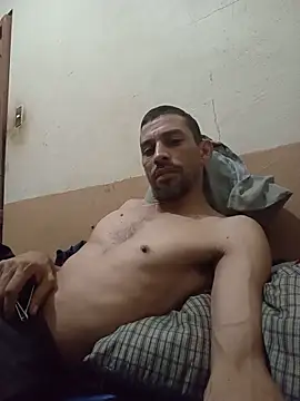 Snapshot of segnini21 chatting on June 2026 03:51:02 PM segnini21 online show from June 2026 03:51:02 PM