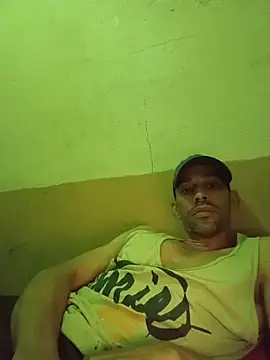 Snapshot of segnini21 chatting on May 2026 01:27:02 AM segnini21 online show from May 2026 01:27:02 AM