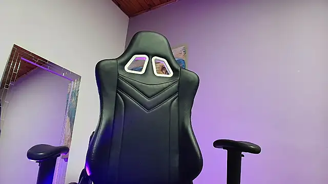 Snapshot of Noah-JONES chatting on February 2026 03:37:01 AM Noah-JONES online show from February 2026 03:37:01 AM