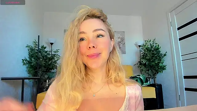 caty kiss online show from April 2026 03:32:02 AM