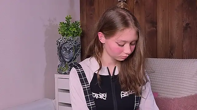 HolliBillig online show from February 2026 08:20:02 PM