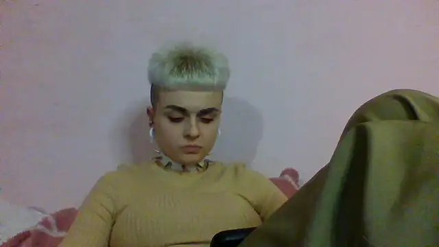 AlisaDear257 online show from March 2026 12:43:01 PM