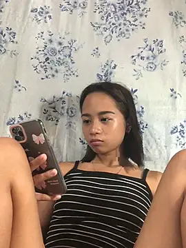 Snapshot of Asianpinay_Skinny1818 chatting on June 2026 09:43:01 AM Asianpinay Skinny1818 online show from June 2026 09:43:01 AM