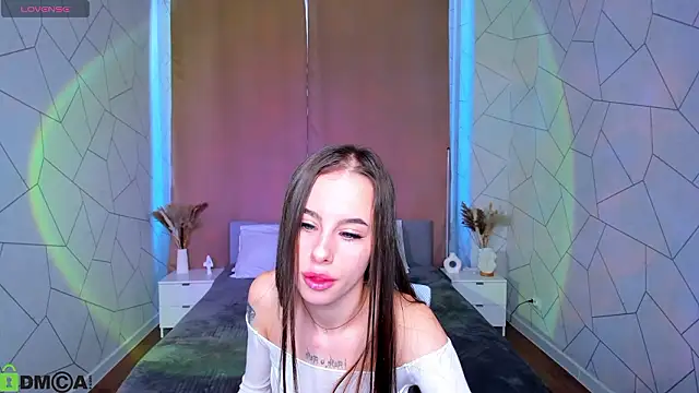 kristi kitss online show from March 2026 01:21:02 AM