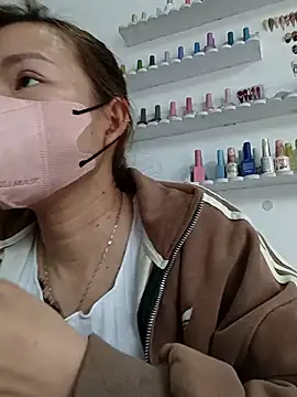 Snapshot of Trang26 chatting on February 2026 04:45:01 AM Trang26 online show from February 2026 04:45:01 AM