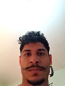 Snapshot of ExternalCable1000 chatting on March 2026 11:17:01 AM ExternalCable1000 online show from March 2026 11:17:01 AM