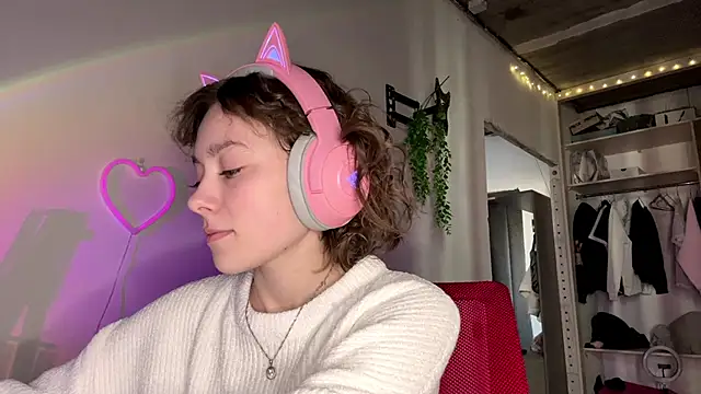 SlunkRear online show from April 2026 10:02:02 PM