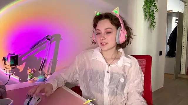 SlunkRear online show from February 2026 11:48:02 PM