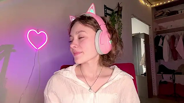 SlunkRear online show from March 2026 02:21:01 AM