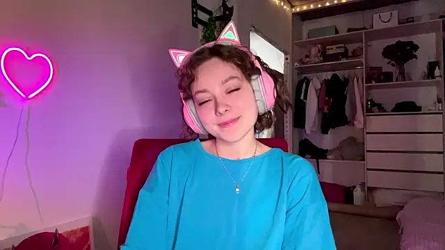 SlunkRear online show from March 2026 11:41:01 PM