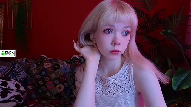 Rochelle kitty online show from March 2026 01:18:02 PM