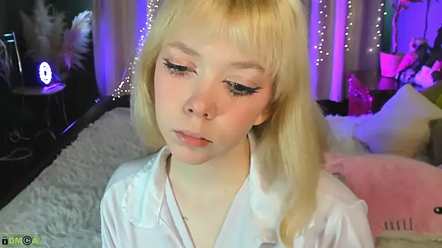 Rochelle kitty online show from March 2026 01:26:02 PM