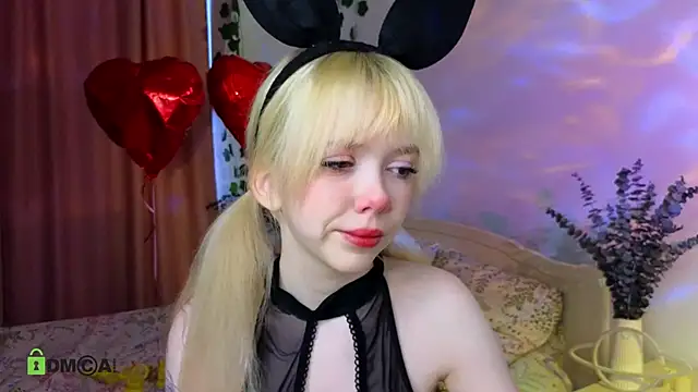 Rochelle kitty online show from April 2026 02:01:01 PM