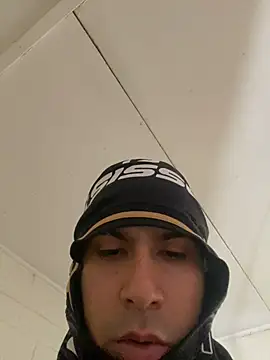 Snapshot of tuloncitoylk chatting on February 2026 12:59:01 PM tuloncitoylk online show from February 2026 12:59:01 PM