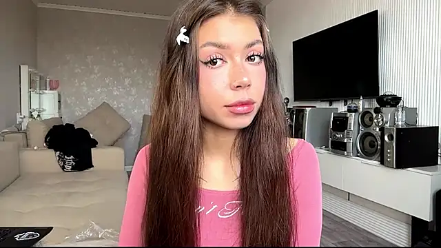 You Club Winx online show from April 2026 07:04:02 AM