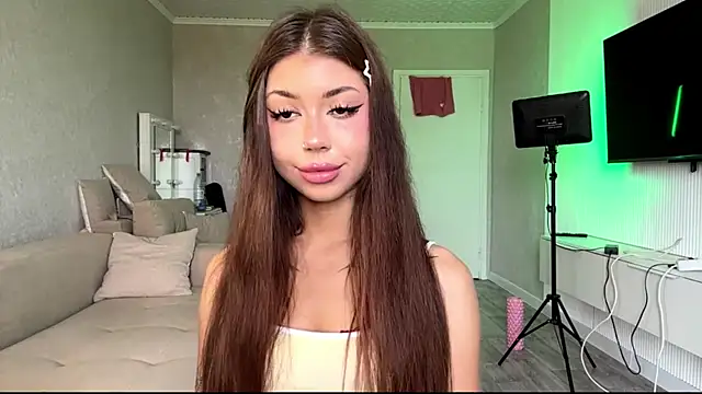 Snapshot of You_Club_Winx chatting on July 2026 08:21:01 AM You Club Winx online show from July 2026 08:21:01 AM
