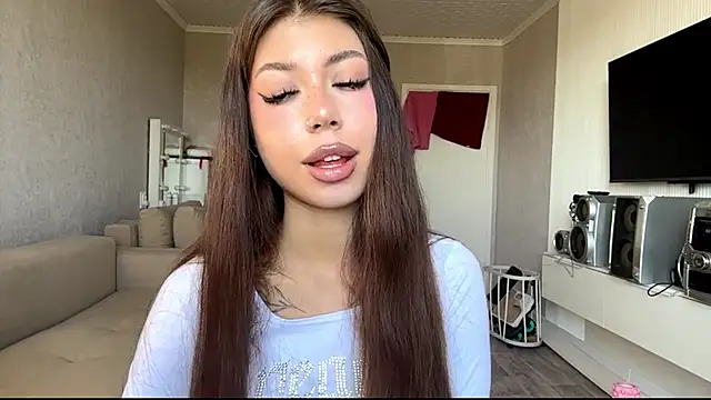 You Club Winx online show from May 2026 07:39:02 AM
