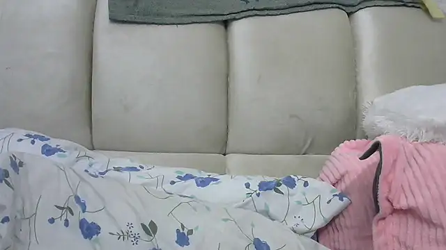 Minienhl online show from April 2026 08:35:01 PM