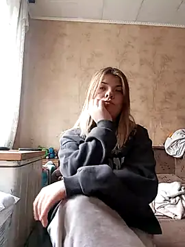 EvaTallor online show from February 2026 11:40:01 AM