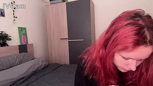 pixieyes00n online show from February 2026 02:12:01 AM