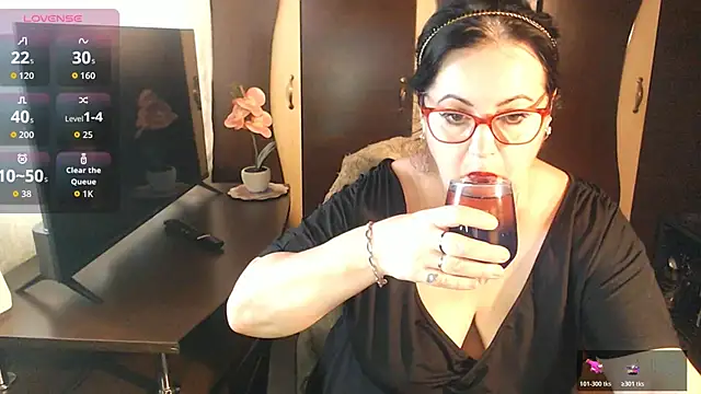 exiMIlf online show from June 2026 11:52:02 AM