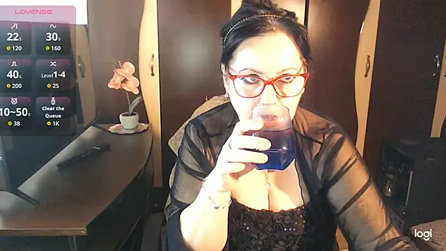 exiMIlf online show from May 2026 11:15:01 AM
