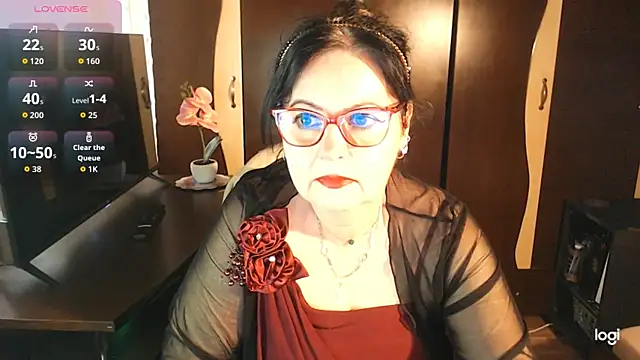 exiMIlf online show from April 2026 01:18:01 PM