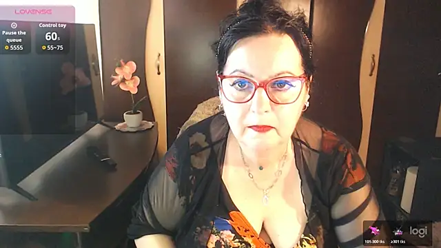 exiMIlf online show from May 2026 12:47:01 PM