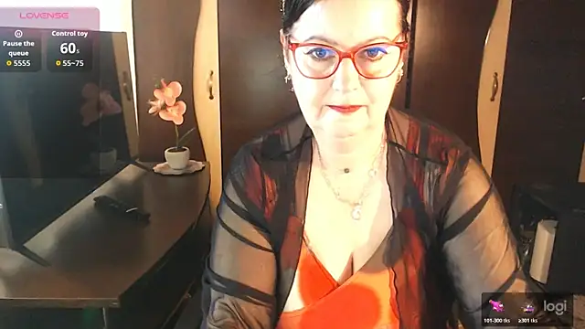 exiMIlf online show from May 2026 11:28:01 AM