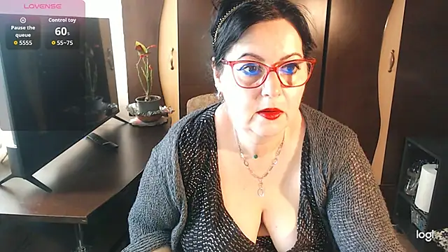 Snapshot of exiMIlf chatting on February 2026 11:10:01 AM exiMIlf online show from February 2026 11:10:01 AM