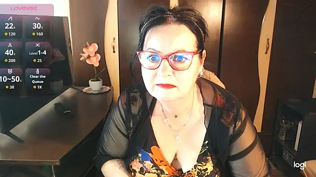 exiMIlf online show from May 2026 10:21:01 AM