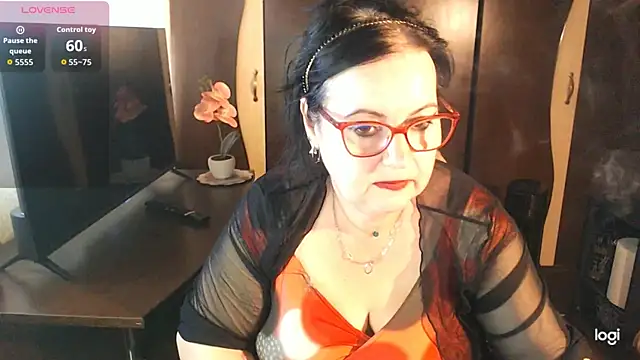 exiMIlf online show from June 2026 02:12:01 PM
