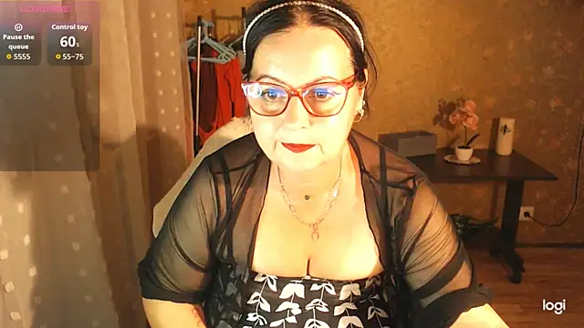 exiMIlf online show from July 2026 06:18:01 PM