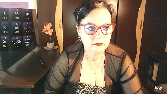 exiMIlf online show from May 2026 09:09:02 AM