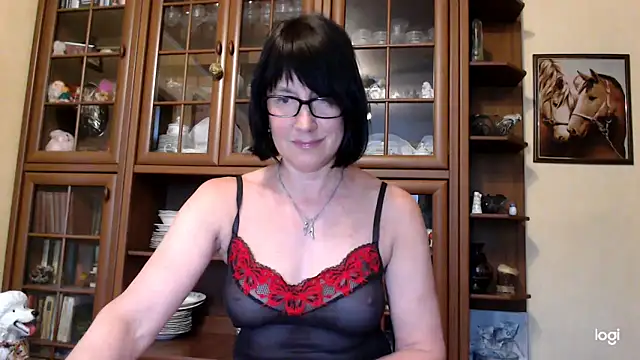 Snapshot of Vlastelina chatting on May 2026 01:46:02 PM Vlastelina online show from May 2026 01:46:02 PM