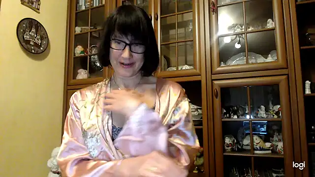 Snapshot of Vlastelina chatting on April 2026 06:48:02 PM Vlastelina online show from April 2026 06:48:02 PM