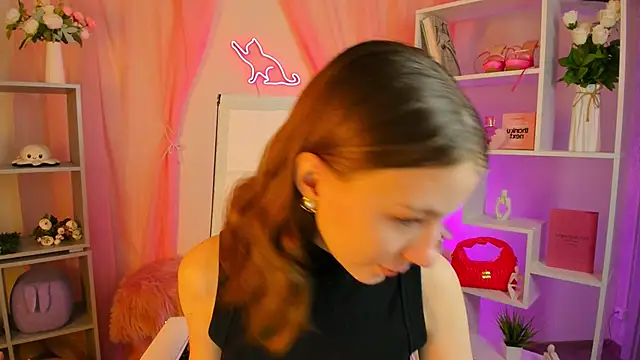 ElliFrankenweenie online show from March 2026 09:27:02 AM