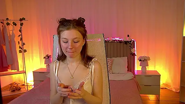 ElliFrankenweenie online show from March 2026 07:04:02 AM