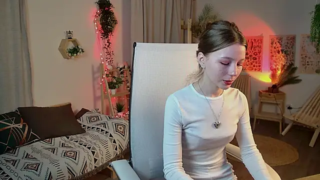 ElliFrankenweenie online show from April 2026 06:10:01 AM