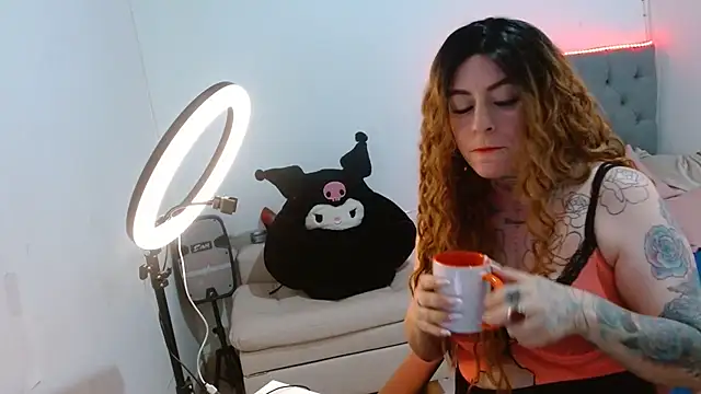 mia vantt online show from April 2026 08:46:02 PM