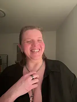 Laura-Loveyou online show from March 2026 06:09:02 PM