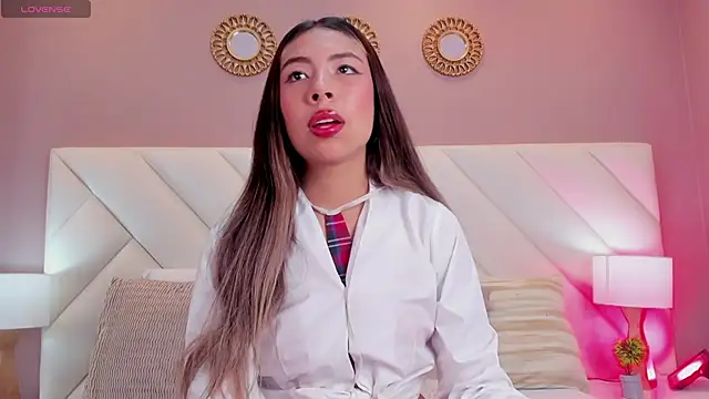 ValeryGomezz online show from April 2026 02:45:02 PM