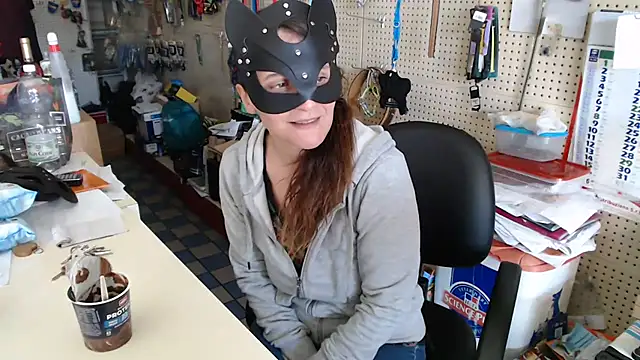 Snapshot of CpLauraMauro chatting on April 2026 04:13:02 PM CpLauraMauro online show from April 2026 04:13:02 PM